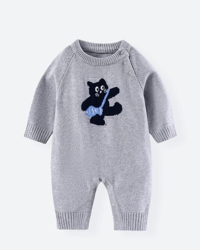 New style knitted jumpsuit for baby boys and girls in spring and autumn, cute cartoon embroidered sweater and romper