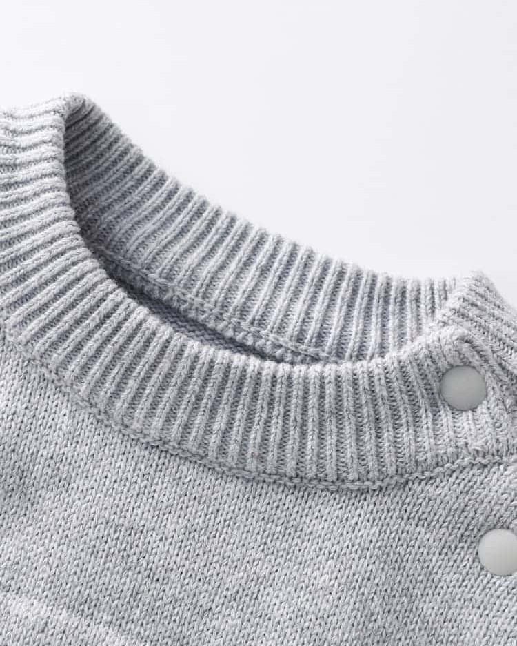 New style knitted jumpsuit for baby boys and girls in spring and autumn, cute cartoon embroidered sweater and romper