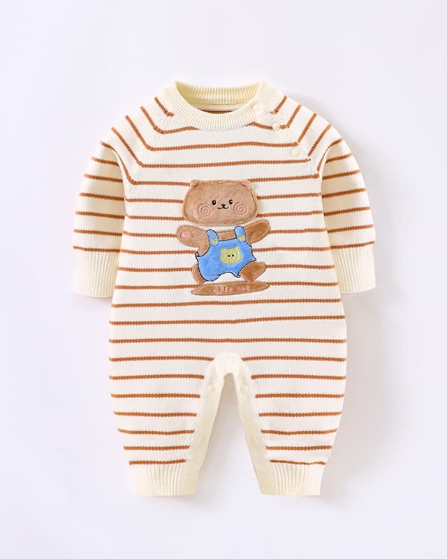 Infant and baby knitted cartoon bear onesie